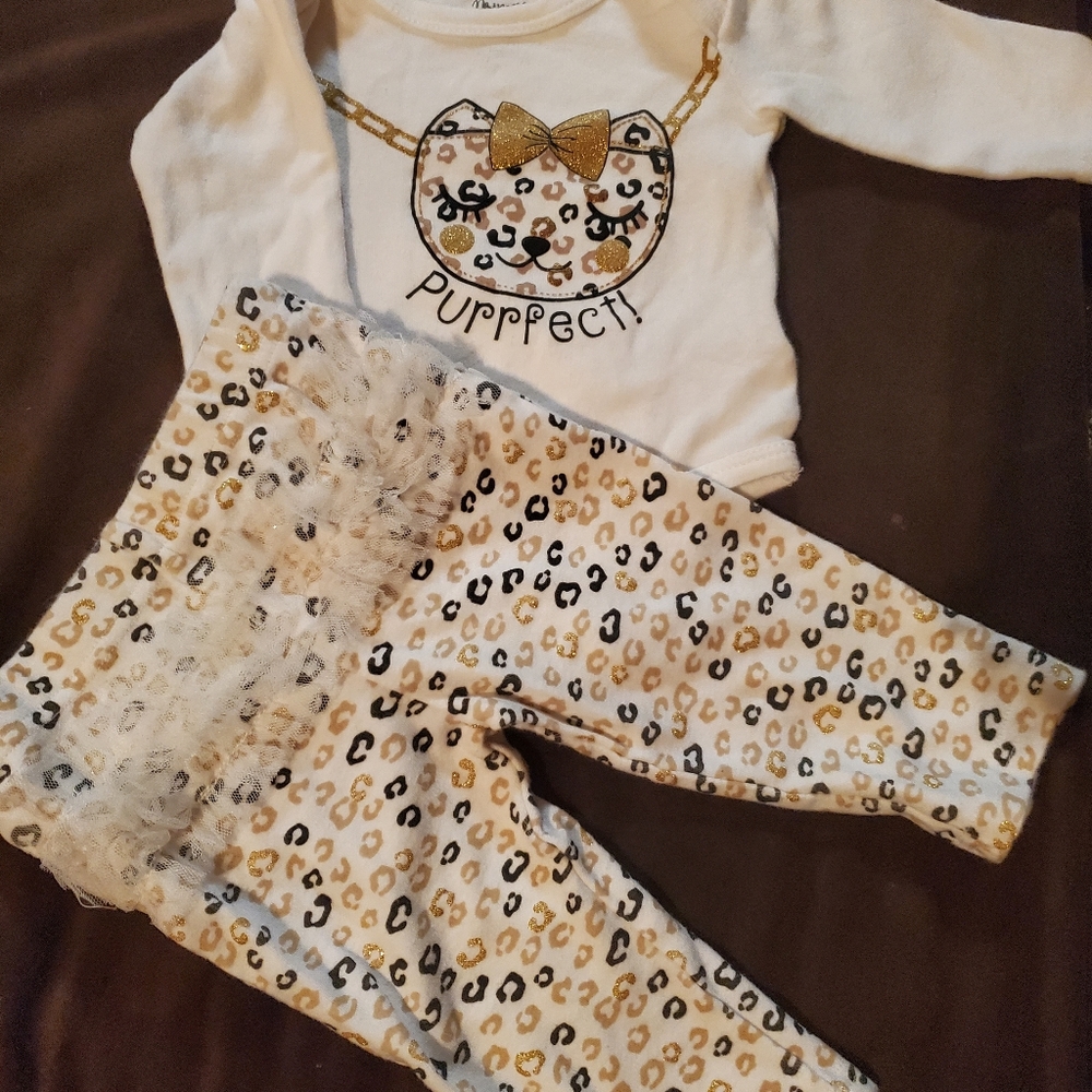 Leopard print